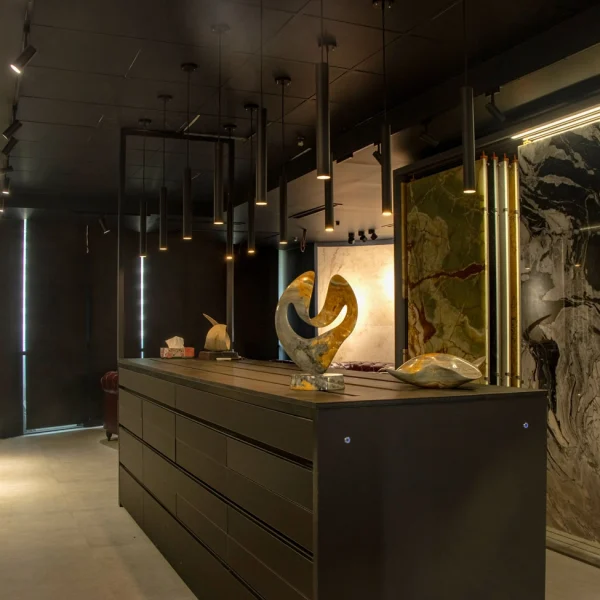 IMG 4167 2 copy WEB 600x600