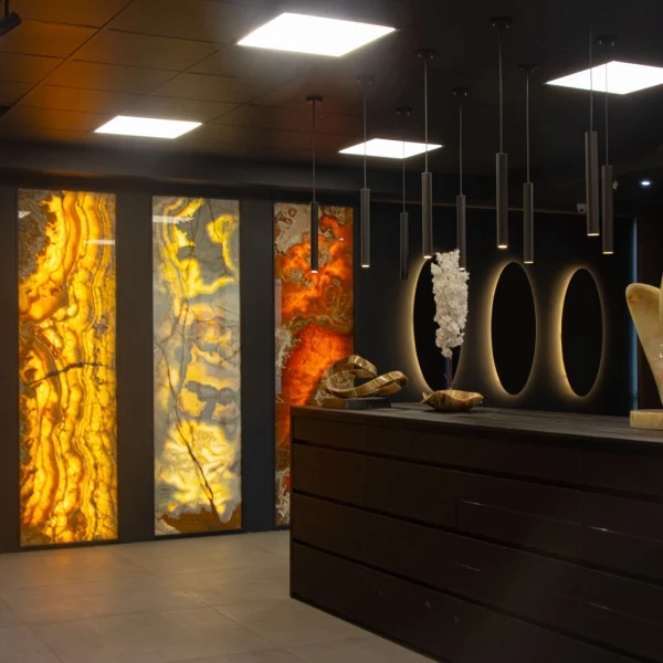 IMG 4235 copy 2 WEB 1 600x600