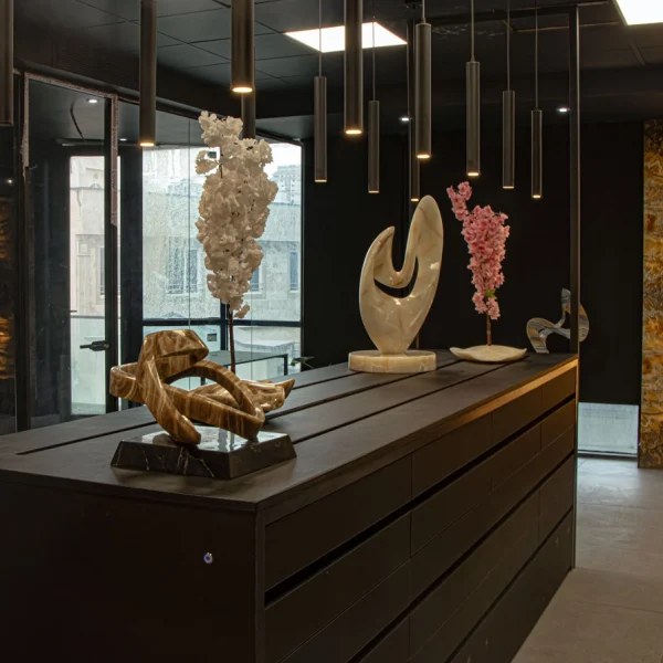 IMG 4242 copy WEB 1 600x600